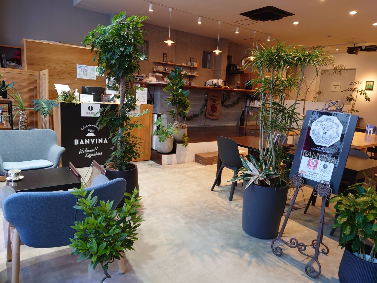 カフェバンビーナ 店内